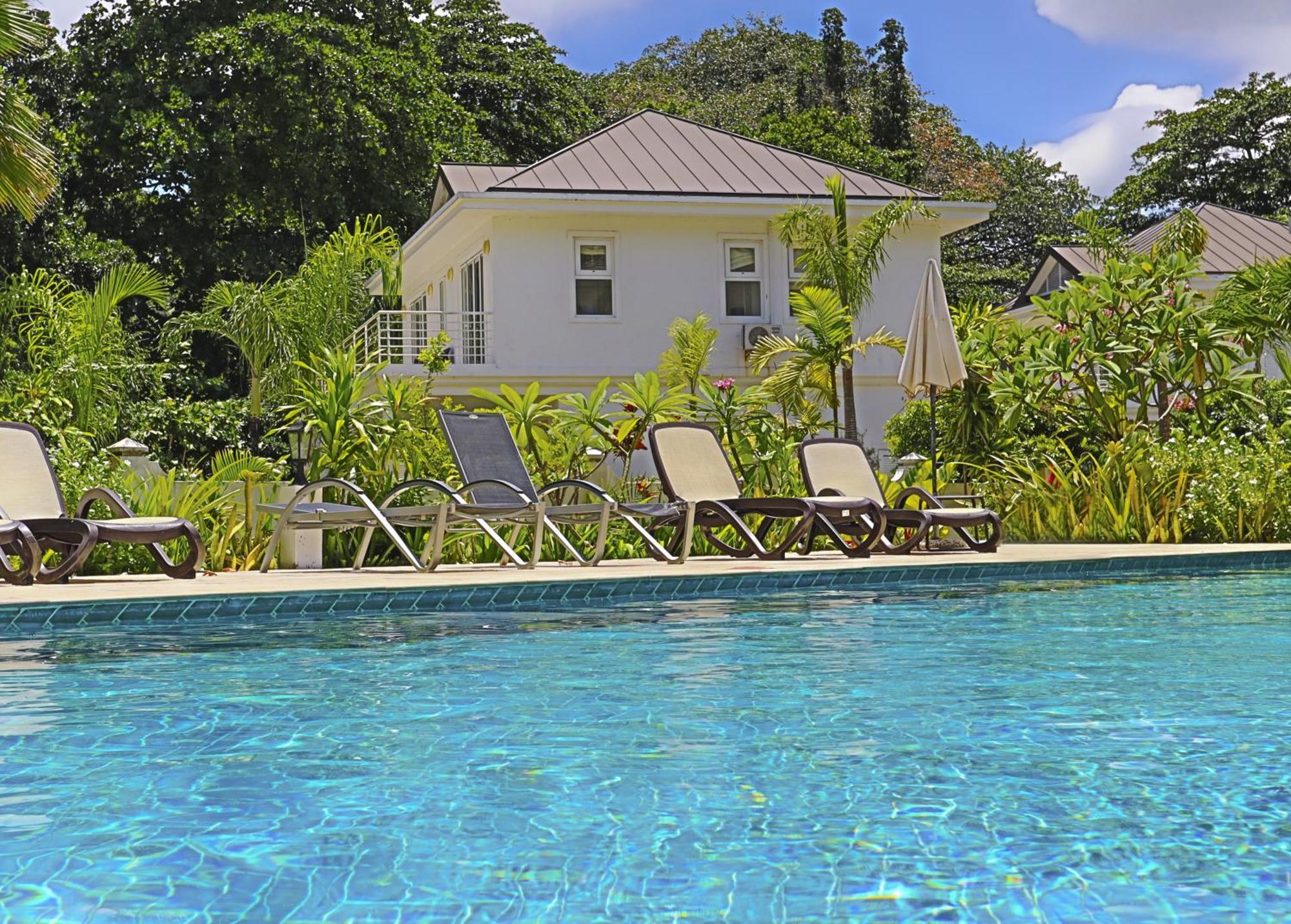 Villa Blanc - Chateau Elysium Beau Vallon  Extérieur photo